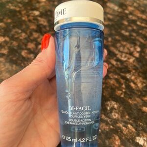 NEW! SEALED! Lamcome Bi- Facil double action I make up remover.